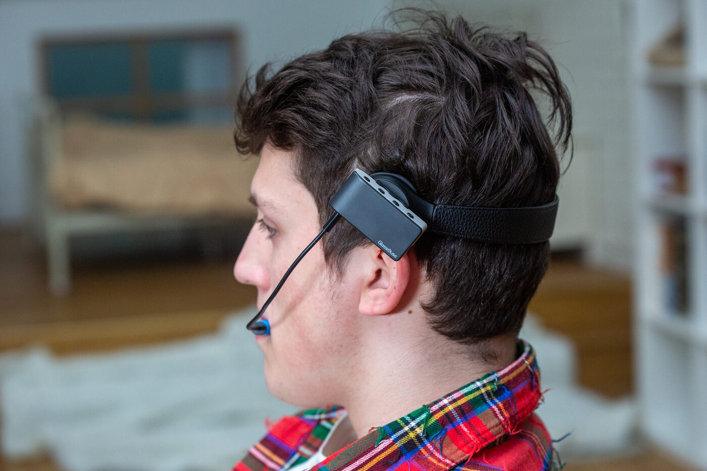 Person wearing GlassOuse PRO Model 2 — side profile view